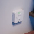 Czujnik Czadu SafeMi SHC-10W na ścianie 2S.webp