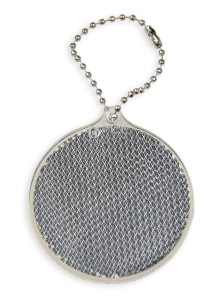 Zawieszka odblaskowa twarda premium z CE bez nadruku - Kółko /czarny/ 029